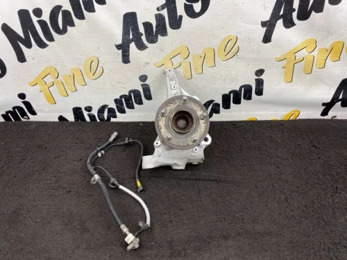 2021 Chevrolet Camaro Front Left/Driver With Hub Used OEM Steering Knuckle Spindle