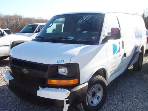 Chevrolet Express 2500 Left/Driver With Hub Used OEM Steering Knuckle Spindle