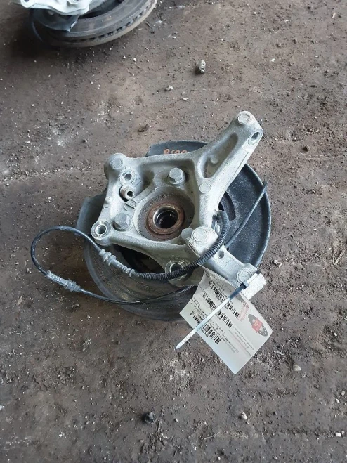 2016-2019 Chevrolet Cruze 2389246 Front Left/Driver Used OEM Steering Knuckle Spindle