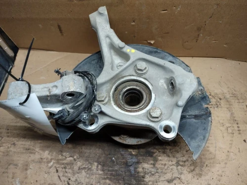 2018-2022 Chevrolet Equinox 2501867 Front Right/Passenger Used OEM Steering Knuckle Spindle