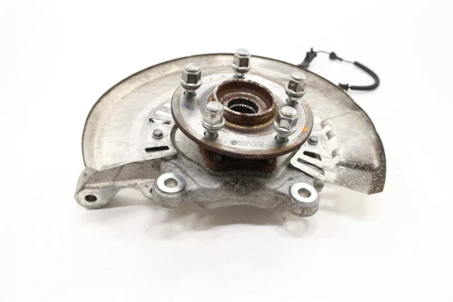 2020-2022 Chrysler Voyager Front Left/Driver FWD With Hub Used OEM Steering Knuckle Spindle