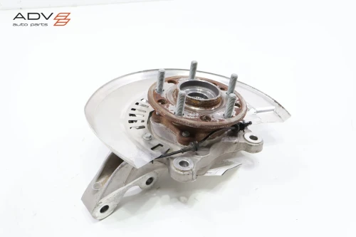 2024-2026 Chrysler Voyager Front Left/Driver With Hub Used OEM Steering Knuckle Spindle