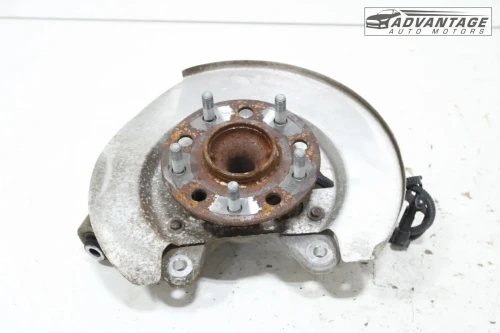 2017-2025 Chrysler Pacifica Rear Left/Driver FWD With Hub Used OEM Steering Knuckle Spindle