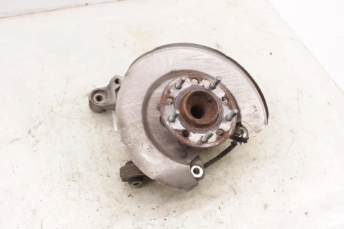 2017-2024 Chrysler Pacifica Rear Left/Driver With Hub Used OEM Steering Knuckle Spindle