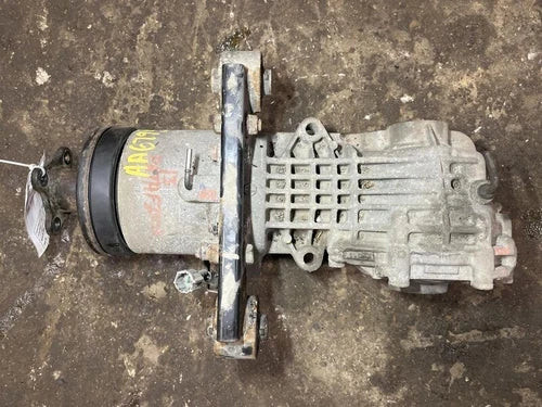 2013-2015 Pathfinder Rear Axle AWD 3.5L 6 Cyl Used OEM Rear Differential Carriers used OEM rear differential carrier assembly