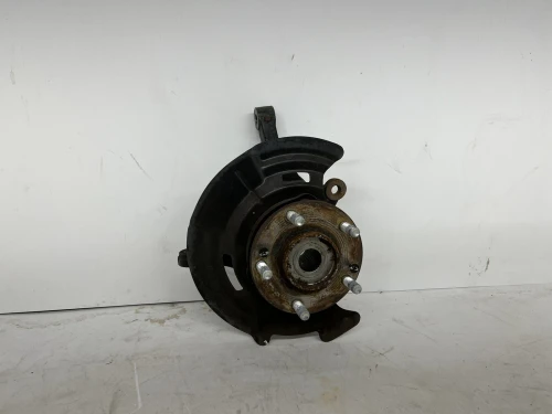 2017-2020 Hyundai Elantra Front Right/Passenger With Hub With Bearing Used OEM Steering Knuckle Spindle