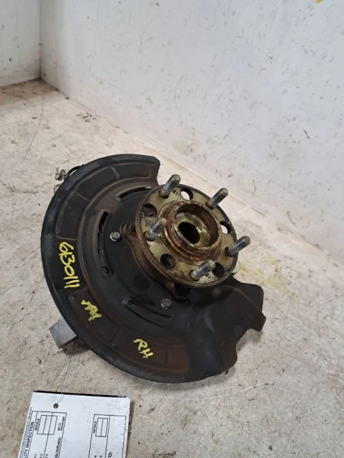 2019 Hyundai Santa Fe Front Right/Passenger Used OEM Steering Knuckle Spindle