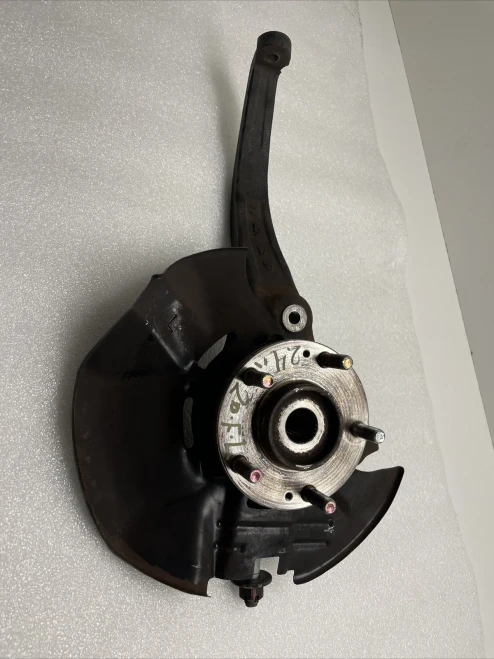 2006 Hyundai Sonata Front Left/Driver Used OEM Steering Knuckle Spindle