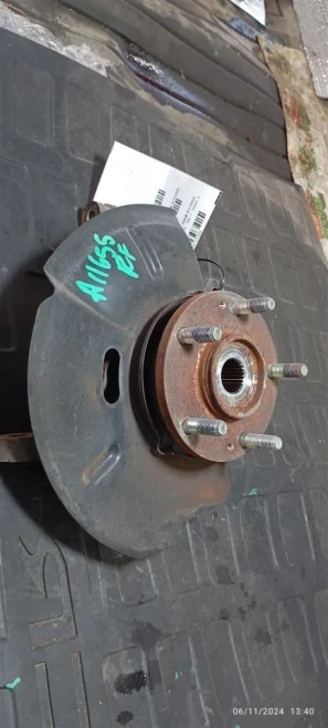 2010-2013 Hyundai Tucson Front Right/Passenger ABS Used OEM Steering Knuckle Spindle