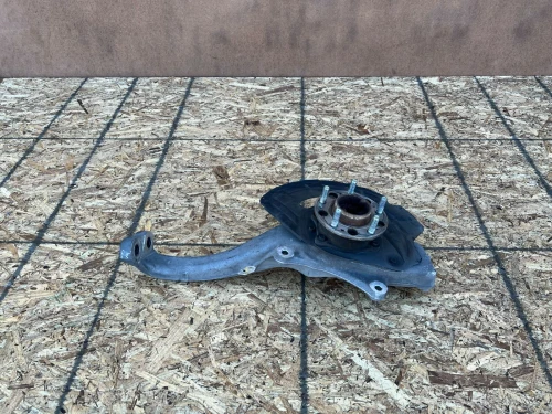 2015-2019 Hyundai Genesis Front Right/Passenger RWD Used OEM Steering Knuckle Spindle