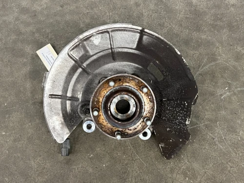 2019-2022 Hyundai Veloster Front Left/Driver With Hub Used OEM Steering Knuckle Spindle