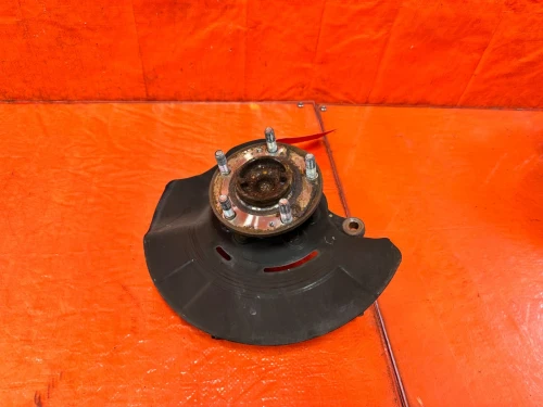2012-2016 Hyundai Genesis Front Left/Driver With Hub Used OEM Steering Knuckle Spindle