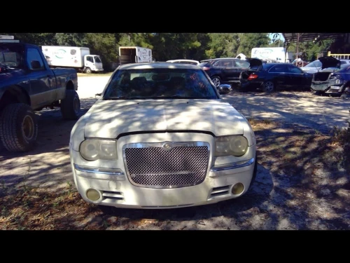 2005-2011 Chrysler 300 1152185 Front Left/Driver RWD Used OEM Steering Knuckle Spindle