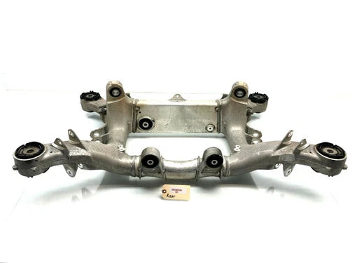 2016-2019 BMW 750I G12 REAR SUBFRAME CARRIER OEM. used OEM subframe and crossmember