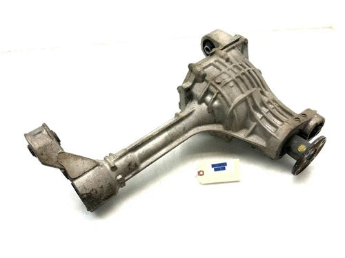 2011-2017 INFINITI QX56 QX80 AWD FRONT DIFFERENTIAL AXLE CARRIER OEM. used OEM front differential carrier assembly