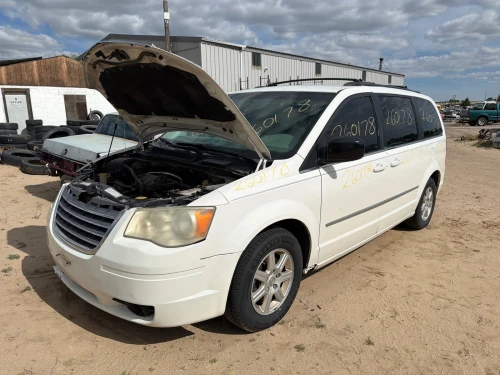 2008-2016 Chrysler Town & Country Front Right/Passenger FWD With Hub Used OEM Steering Knuckle Spindle