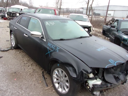 2012-2023 Chrysler 300 2044656 Front Right/Passenger RWD Used OEM Steering Knuckle Spindle