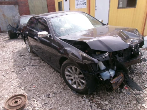 2012-2023 Chrysler 300 2083423 Front Left/Driver RWD Used OEM Steering Knuckle Spindle