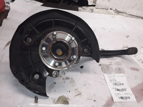 2015-2018 Chrysler 300 Front Right/Passenger RWD Used OEM Steering Knuckle Spindle