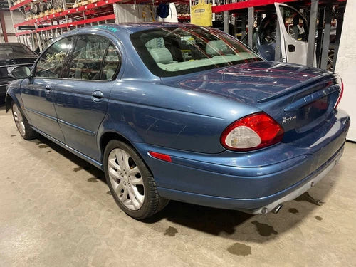 2002-2003 Jaguar X-Type Rear Carrier Differential with 89,252 Miles Used OEM Rear Differential Carriers used OEM rear