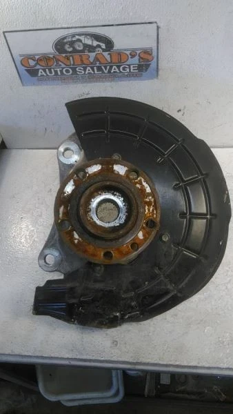 2015-2017 Chrysler 200 1001148 Front Left/Driver Used OEM Steering Knuckle Spindle