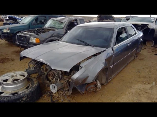 2005-2011 Chrysler 300 28526576 Front Left/Driver RWD Used OEM Steering Knuckle Spindle