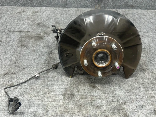 2023-2026 Honda HR-V Front Left/Driver AWD With Hub Used OEM Steering Knuckle Spindle
