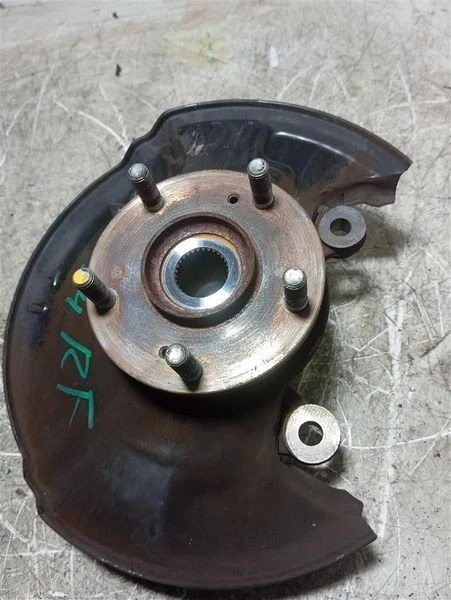 2014 Honda CR-V Front Right/Passenger FWD Used OEM Steering Knuckle Spindle