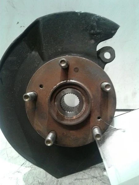 2002-2004 Honda Front Left/Driver Used OEM Steering Knuckle Spindle