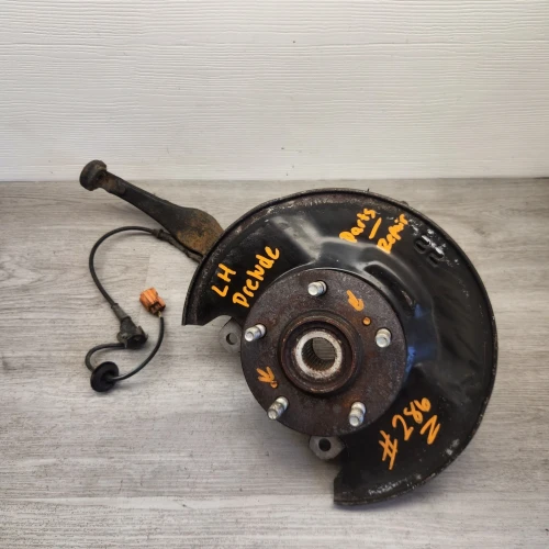 1997-2001 Honda Prelude Front Left/Driver With Hub Used OEM Steering Knuckle Spindle