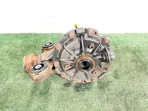 2010-2013 Jaguar Xj Rear Axle Used OEM Rear Differential Carriers used OEM rear differential carrier assembly