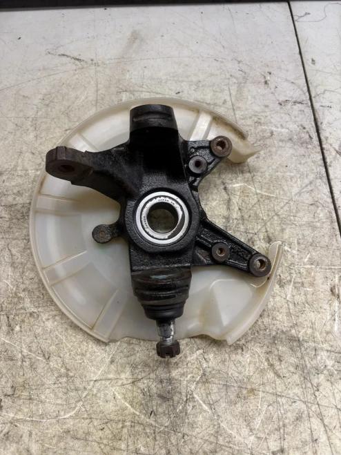 2014 Honda Front Left/Driver Used OEM Steering Knuckle Spindle