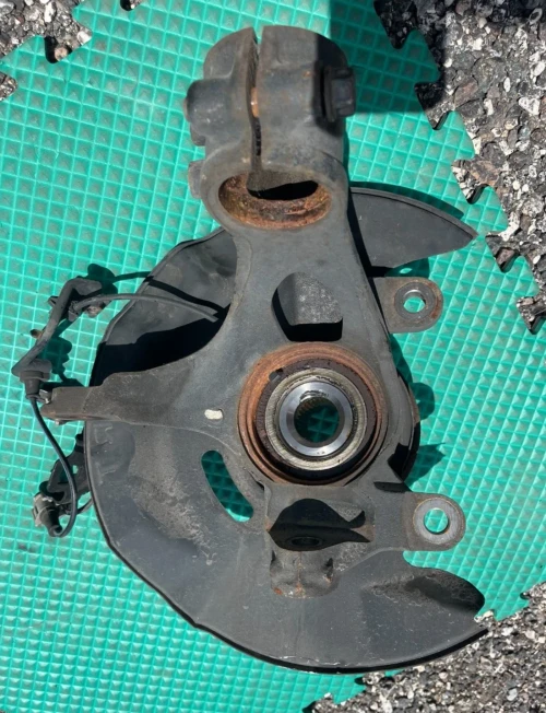 2018 Honda Clarity Front Left/Driver Used OEM Steering Knuckle Spindle