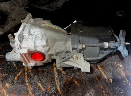 2013-2016 Hyundai Santa Fe Rear Axle Used OEM Rear Differential Carriers used OEM rear differential carrier assembly