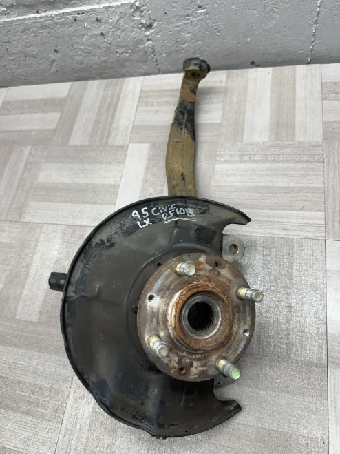 1996-2000 Honda Civic Front Right/Passenger With Hub ABS Used OEM Steering Knuckle Spindle