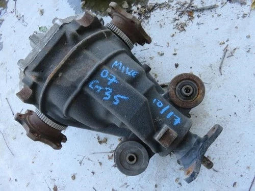 2008 Infiniti G37 Rear Axle 3.692 Ratio AT Locking Used OEM Rear Differential Carriers used OEM rear differential carrier