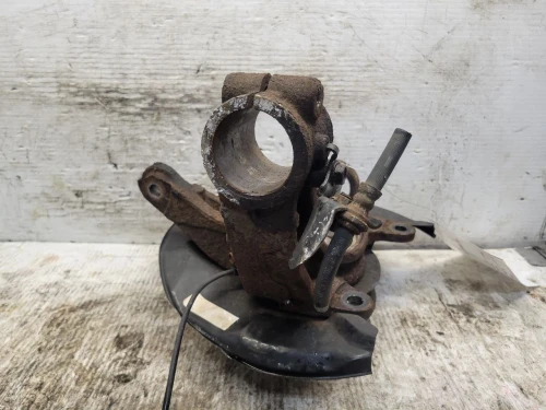 2013-2017 Honda Accord 1735312 Front Right/Passenger Used OEM Steering Knuckle Spindle