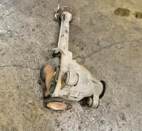 2004-2005 Ford Truck F-150 Front 3.55 Ratio Used OEM Front Differential Carriers used OEM front differential carrier assembly