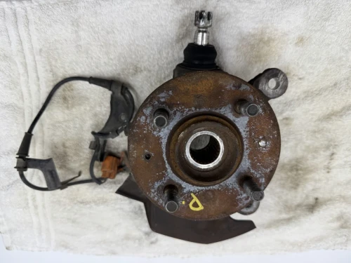 2002-2003 Honda Civic Front Right/Passenger ABS Used OEM Steering Knuckle Spindle
