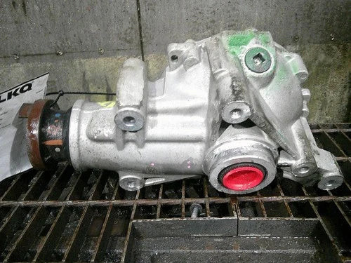 2015-2018 15 16 17 18 Cadillac Ats Cts Front Carrier Used OEM Front Differential Carriers used OEM front differential carrier