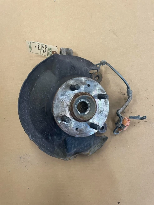 2002-2003 Honda Civic Front Left/Driver Used OEM Steering Knuckle Spindle