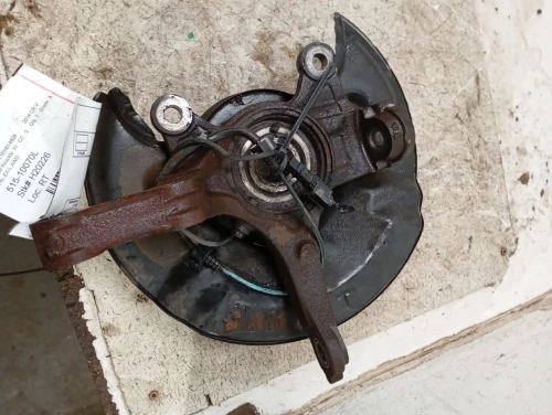 Honda CR-V 4105948 Front Left/Driver AWD Used OEM Steering Knuckle Spindle