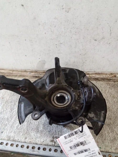 2016-2022 Honda HR-V 3912954 Front Right/Passenger Used OEM Steering Knuckle Spindle