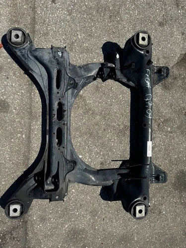 07-15 AUDI Q7 S-LINE FRONT SUBFRAME CROSSMEMBER CARRIER OEM used OEM subframe and crossmember