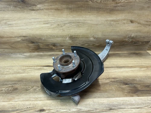 Infiniti G37 Front Left/Driver RWD With Hub Used OEM Steering Knuckle Spindle