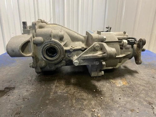 2016-2018 Hyundai Tucson 1.6L , 2.0L Rear Axle Used OEM Rear Differential Carriers used OEM rear differential carrier
