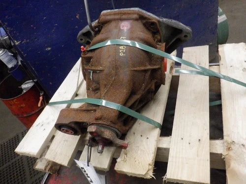 2011-2012 Grand Cherokee Durango 3.6L Rear Carrier 3.06 Ratio Used OEM Rear Differential Carriers used OEM rear differential
