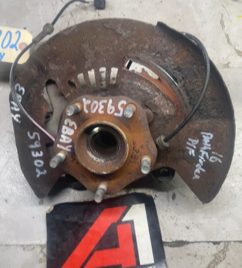 2013-2020 Infiniti QX60 Front Right/Passenger Used OEM Steering Knuckle Spindle