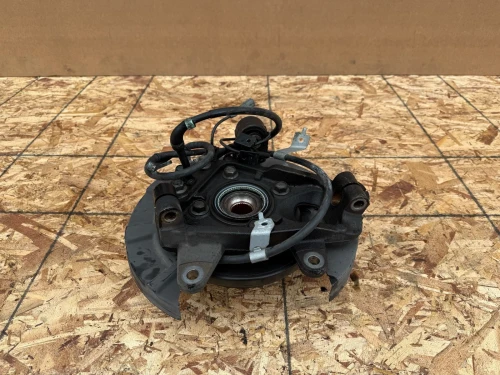 2011-2024 Infiniti QX80 Rear Right/Passenger With Hub With Bearing Used OEM Steering Knuckle Spindle