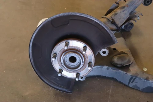 2011 Infiniti QX56 Front Left/Driver 2WD With Hub Used OEM Steering Knuckle Spindle